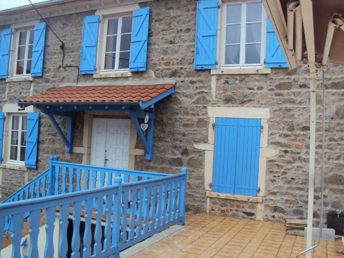 Hotel Maison LES BLEUETS à Le Perreon Extérieur photo